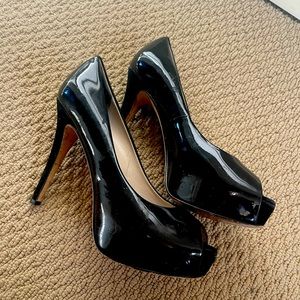 La fenice platform pumps